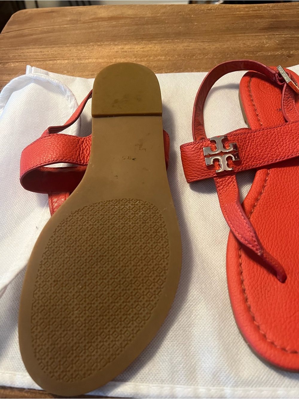 Tory Burch Coral Leather Logo Slingback Sandals - Picture 6 of 6